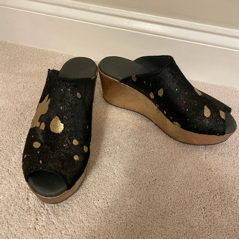 Open toed mules